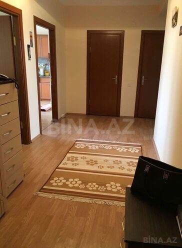 Satılır 3 otaqlı köhnə tikili 90 m², İnşaatçılar m., photo 5 from 10