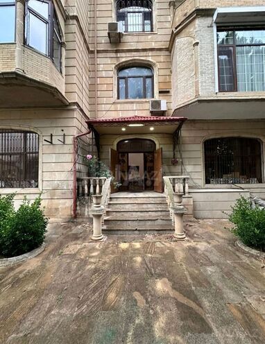 Satılır 5 otaqlı ofis 220 m², İnşaatçılar m., photo 1 from 18