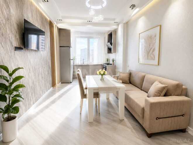 Сдаётся 2-комн. новостройка 70 м², м. Кара Караев, photo 1 from 17