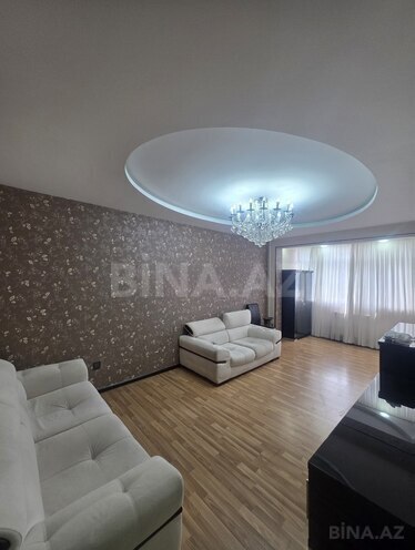 Satılır 3 otaqlı köhnə tikili 90 m², Xalqlar Dostluğu m., photo 1 from 15