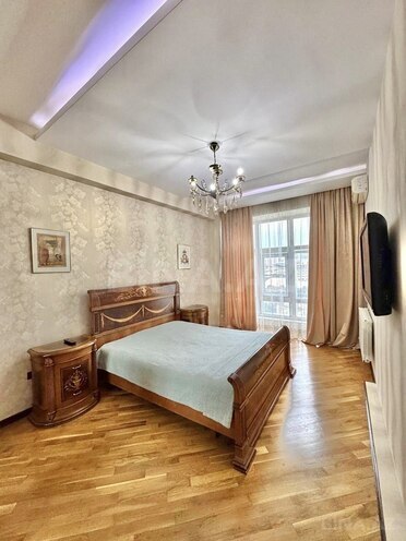 Satılır 4 otaqlı yeni tikili 180 m², Şah İsmayıl Xətai m., photo 5 from 13