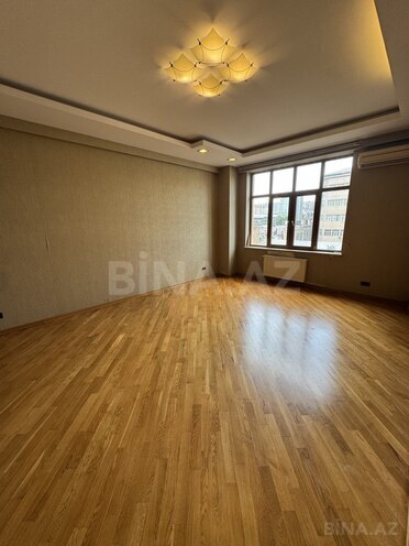 Satılır 4 otaqlı yeni tikili 230 m², 28 May m., photo 26 from 32