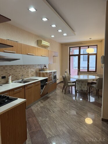 Satılır 4 otaqlı yeni tikili 230 m², 28 May m., photo 8 from 32