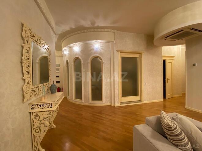 Сдаётся 4-комн. новостройка 210 м², м. Низами, photo 13 from 26