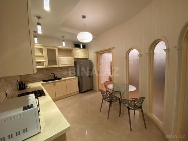 Сдаётся 4-комн. новостройка 210 м², м. Низами, photo 18 from 26