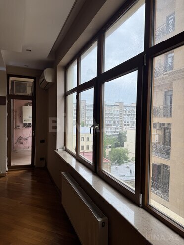 Satılır 4 otaqlı yeni tikili 230 m², 28 May m., photo 17 from 32