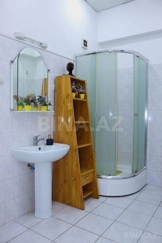Satılır 6 otaqlı köhnə tikili 240 m², Səbail r., photo 28 from 31