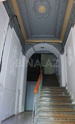 Satılır 6 otaqlı köhnə tikili 240 m², Səbail r., photo 25 from 31