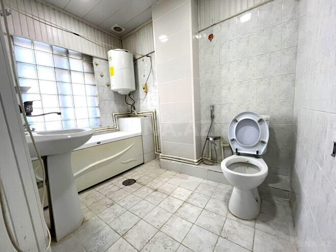 Satılır 3 otaqlı köhnə tikili 105 m², 28 May m., photo 12 from 13