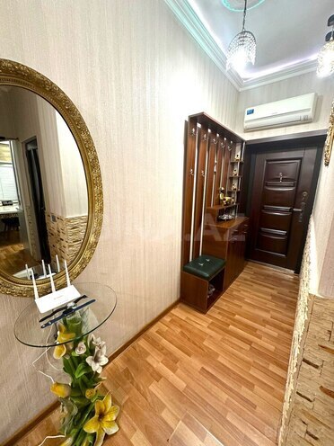 Продаётся 2-комн. вторичка 60 м², м. Нариман Нариманов, photo 6 from 13