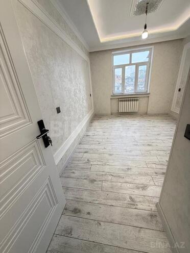 Satılır 2 otaqlı köhnə tikili 70 m², İnşaatçılar m., photo 3 from 17