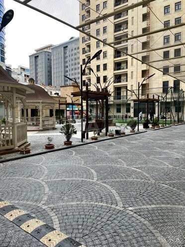 Сдаётся 3-комн. новостройка 106 м², м. Низами, photo 19 from 21