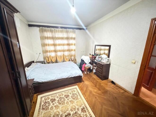 Satılır 3 otaqlı köhnə tikili 75 m², Xalqlar Dostluğu m., photo 8 from 17
