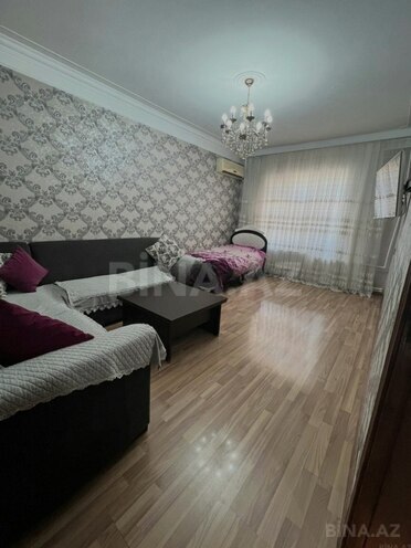 Продаётся 3-комн. вторичка 60 м², пос. Ени Гюнешли, photo 1 from 15