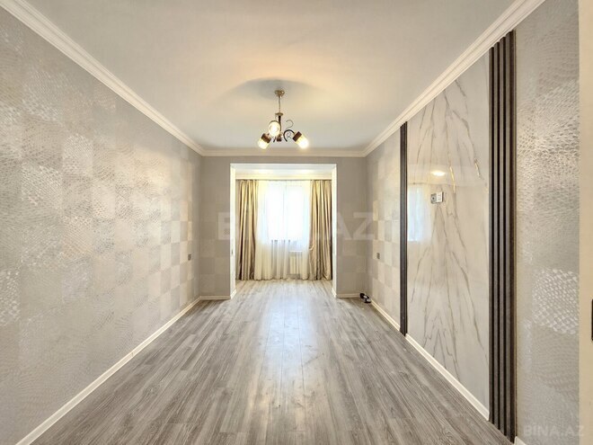 Продаётся 2-комн. вторичка 70 м², photo 1 from 14