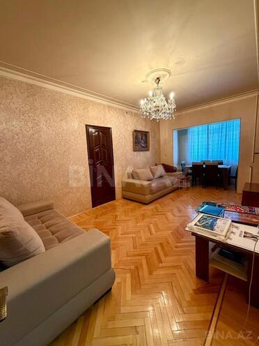 Satılır 4 otaqlı köhnə tikili 105 m², Memar Əcəmi m., photo 1 from 16