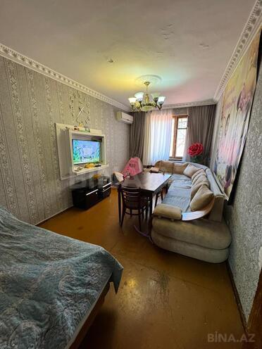 Satılır 3 otaqlı köhnə tikili 65 m², Əhmədli m., photo 1 from 13