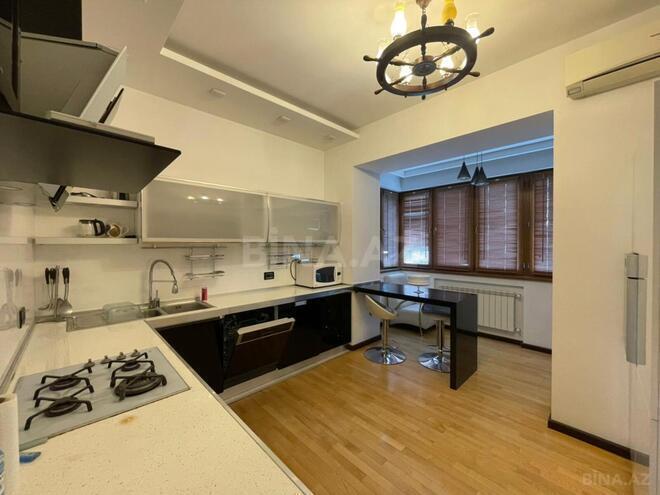 Сдаётся 3-комн. офис 100 м², м. Сахил, photo 10 from 17