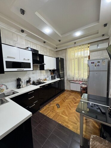Satılır 5 otaqlı köhnə tikili 155 m², Nəriman Nərimanov m., photo 5 from 16