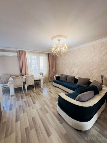 Сдаётся 3-комн. вторичка 80 м², м. Азадлыг проспекти, photo 1 from 9