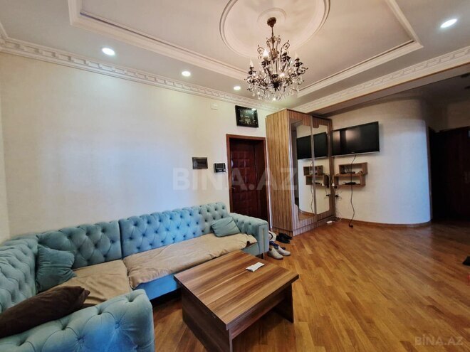 Сдаётся 3-комн. новостройка 120 м², м. Кара Караев, photo 12 from 16