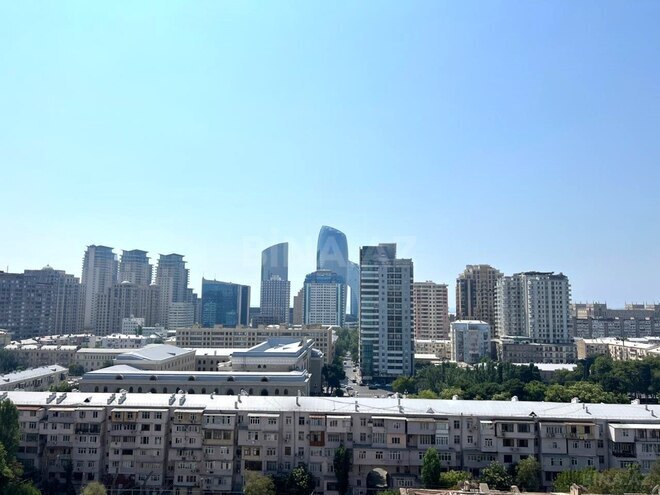 İcarəyə verilir 3 otaqlı yeni tikili 110 m², 28 May m., photo 1 from 14