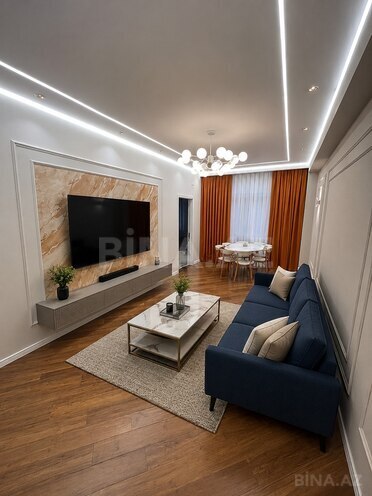 Сдаётся 2-комн. новостройка 65 м², м. 8 ноября, photo 1 from 9