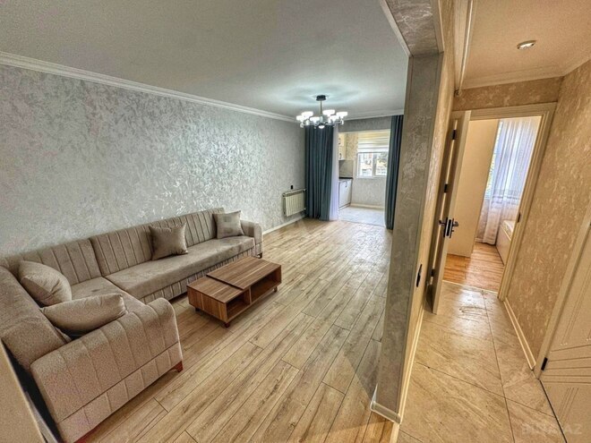 Satılır 2 otaqlı köhnə tikili 40 m², Xalqlar Dostluğu m., photo 1 from 12