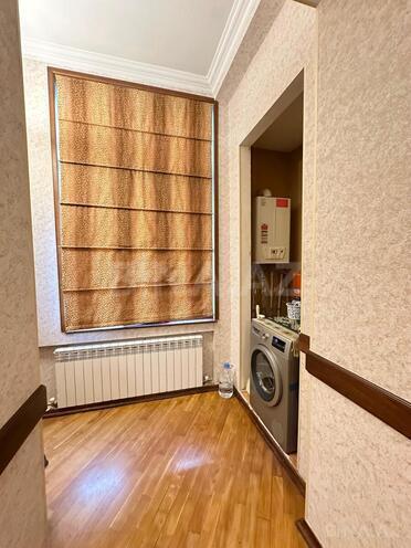 Satılır 2 otaqlı köhnə tikili 70 m², İçəri Şəhər m., photo 13 from 14