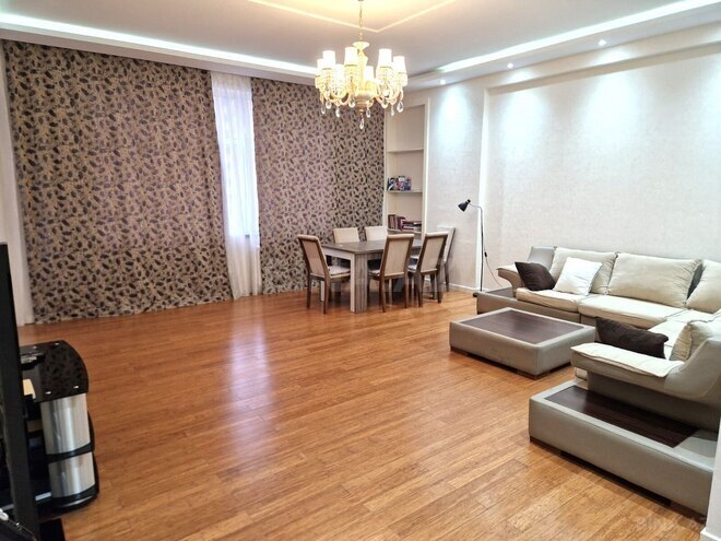 Сдаётся 4-комн. новостройка 196 м², Насиминский  р., photo 3 from 24