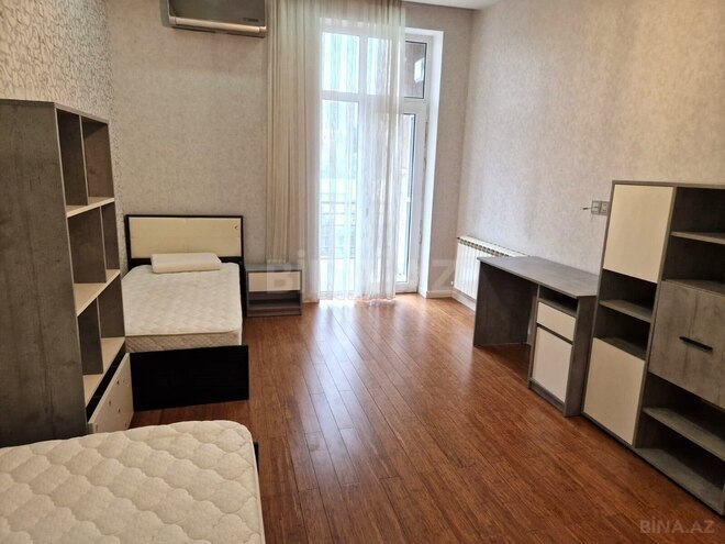 Сдаётся 4-комн. новостройка 196 м², Насиминский  р., photo 12 from 24