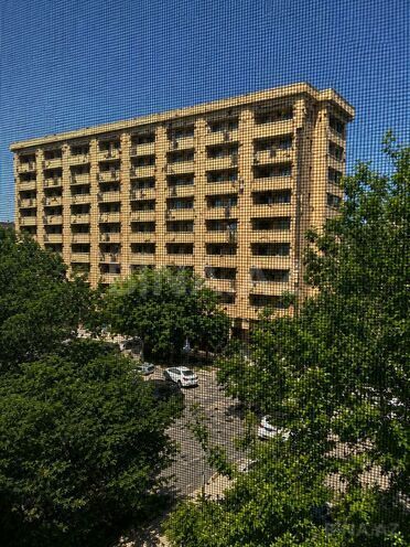 Satılır 3 otaqlı köhnə tikili 60 m², İnşaatçılar m., photo 19 from 20