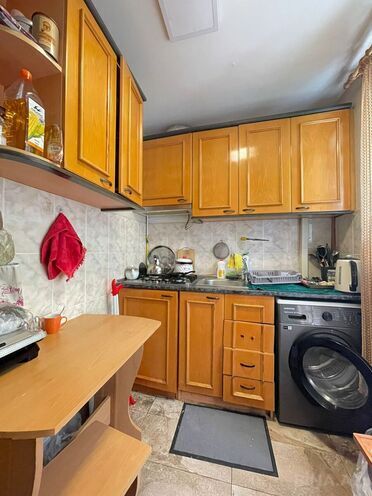 Satılır 3 otaqlı köhnə tikili 60 m², İnşaatçılar m., photo 16 from 20