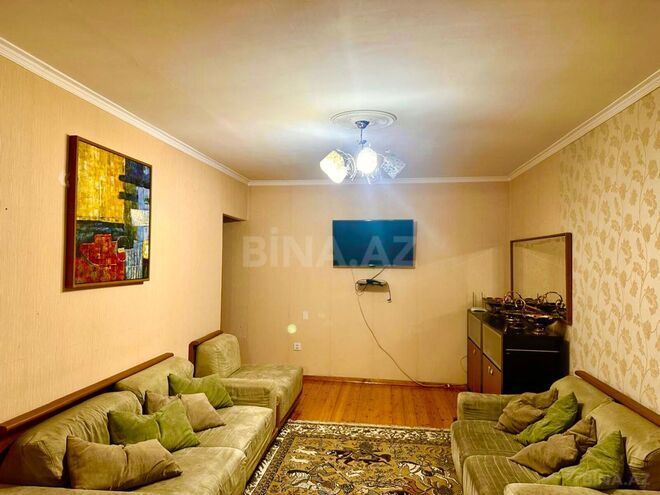 Satılır 3 otaqlı köhnə tikili 74 m², Elmlər Akademiyası m., photo 1 from 10