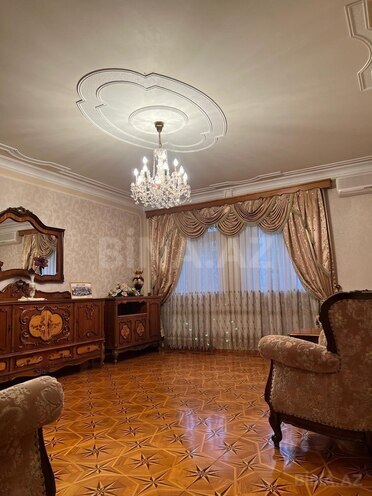 Продаётся 4-комн. вторичка 141 м², м. Кара Караев, photo 15 from 32