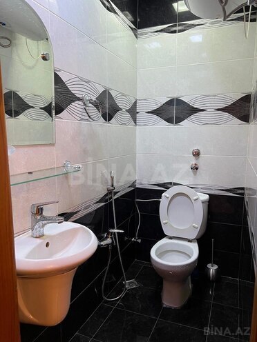 Продаётся 4-комн. вторичка 141 м², м. Кара Караев, photo 26 from 32