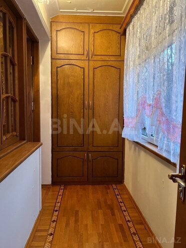 Продаётся 4-комн. вторичка 141 м², м. Кара Караев, photo 8 from 32
