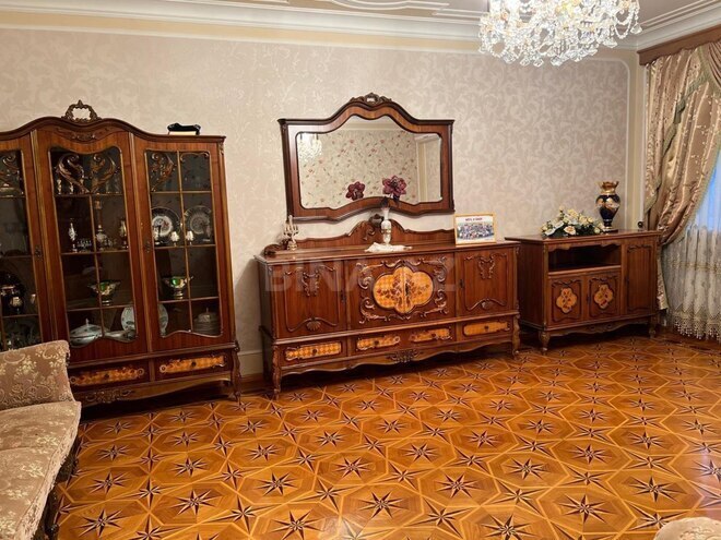 Продаётся 4-комн. вторичка 141 м², м. Кара Караев, photo 16 from 32
