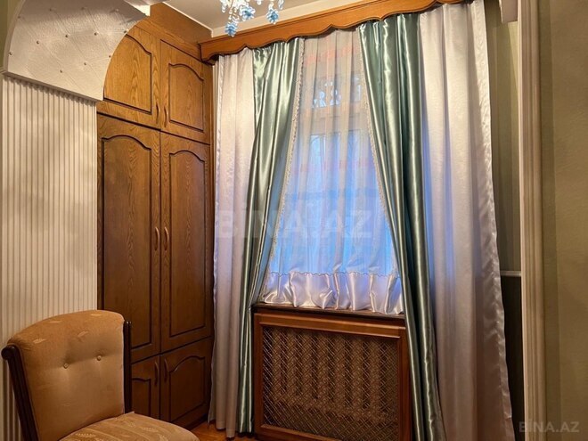 Продаётся 4-комн. вторичка 141 м², м. Кара Караев, photo 22 from 32