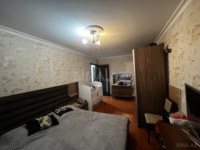 Продаётся 3-комн. вторичка 70 м², м. Нефтчиляр, photo 5 from 15