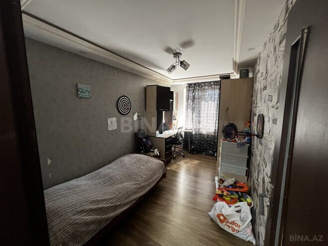 Продаётся 3-комн. вторичка 70 м², м. Нефтчиляр, photo 6 from 15