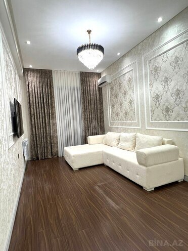 İcarəyə verilir 3 otaqlı yeni tikili 98 m², 28 May m., photo 1 from 10