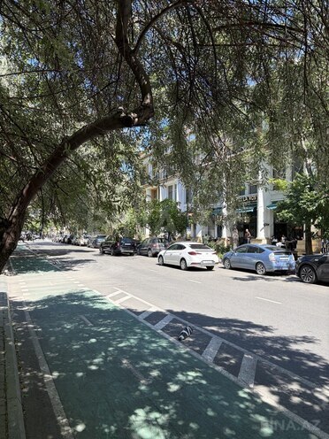 Satılır 2 otaqlı köhnə tikili 60 m², 28 May m., photo 4 from 11