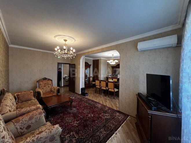 Satılır 5 otaqlı köhnə tikili 120 m², Xalqlar Dostluğu m., photo 4 from 25
