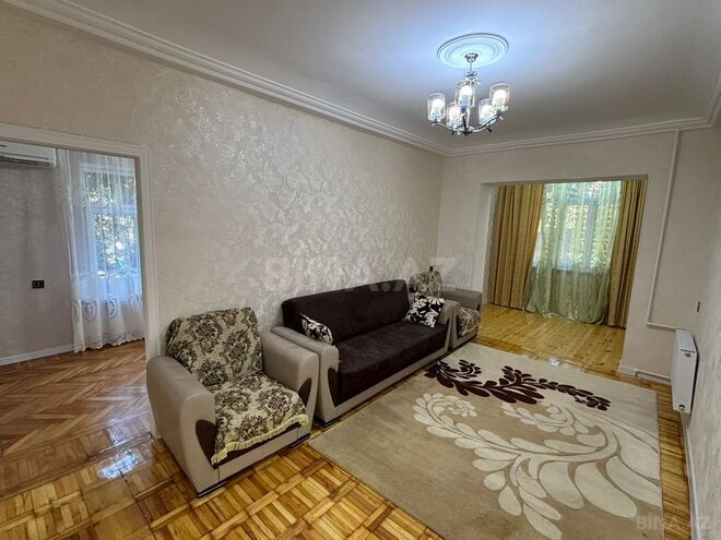 Satılır 2 otaqlı köhnə tikili 52 m², Xalqlar Dostluğu m., photo 5 from 15