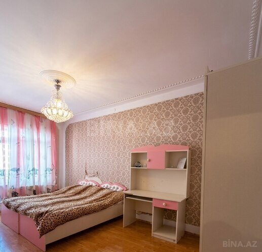 Продаётся 4-комн. вторичка 110 м², м. Нариман Нариманов, photo 5 from 9