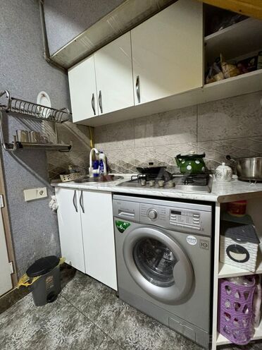 Satılır 3 otaqlı köhnə tikili 50 m², Sahil m., photo 5 from 10