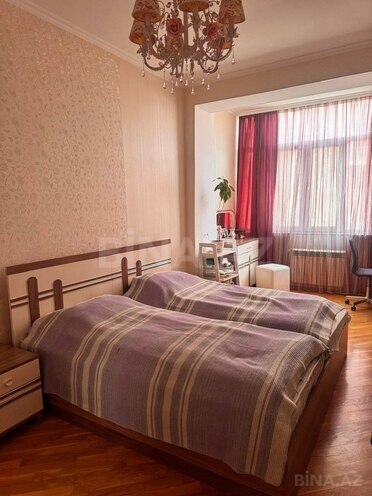 Продаётся 3-комн. новостройка 130 м², м. Элмляр Академиясы, photo 7 from 14