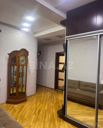 Продаётся 3-комн. новостройка 122 м², м. Элмляр Академиясы, photo 4 from 15