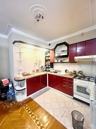 Satılır 5 otaqlı köhnə tikili 120 m², Nəsimi r., photo 13 from 30